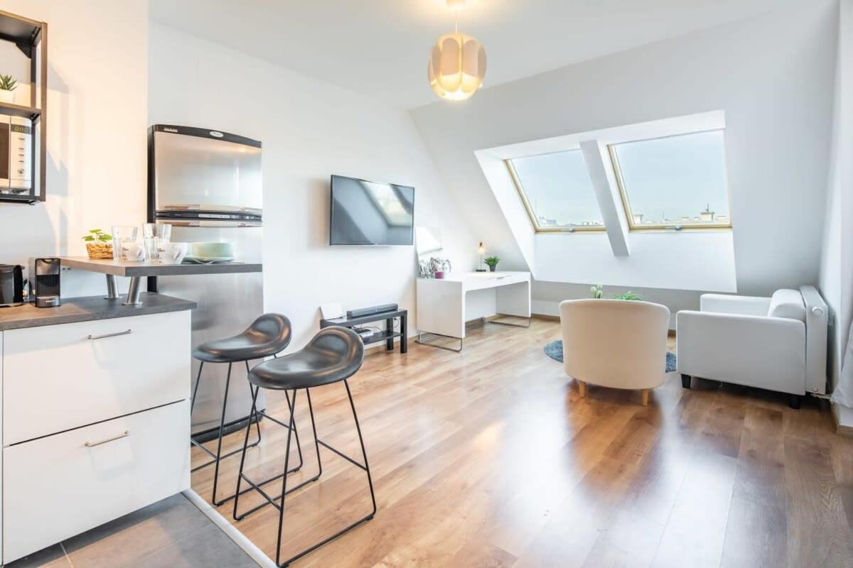 Cute Central Apartment With Balcony Budapest Exterior foto