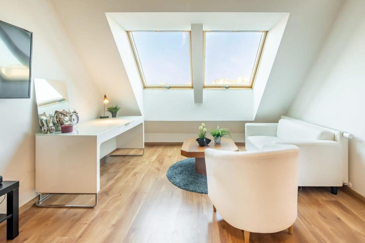 Cute Central Apartment With Balcony Budapest Exterior foto